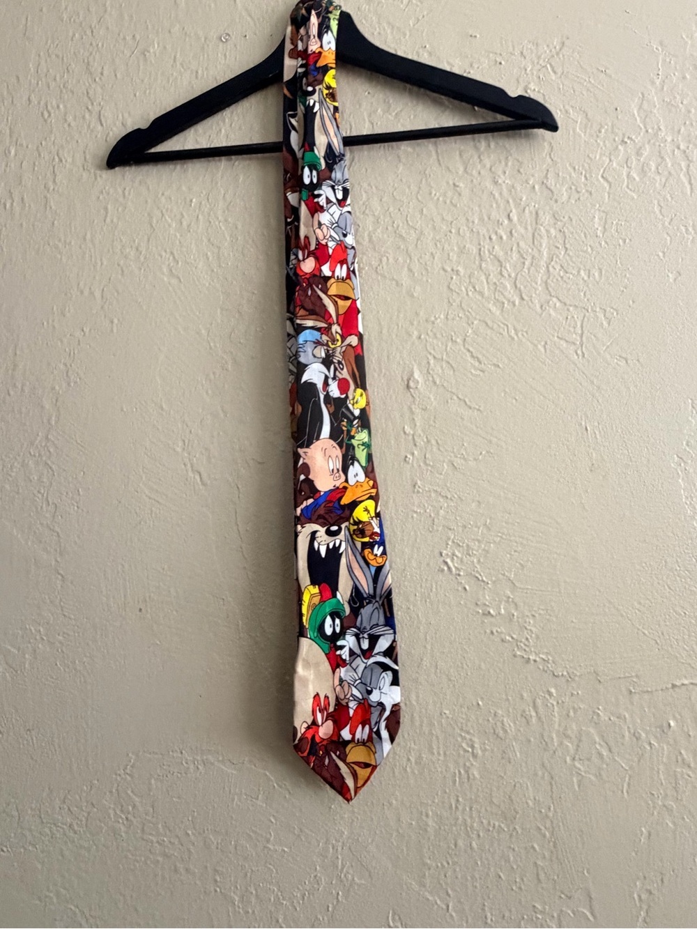 Vintage Warner Bros. Looney Tunes Character Tie - Black & Red Accents